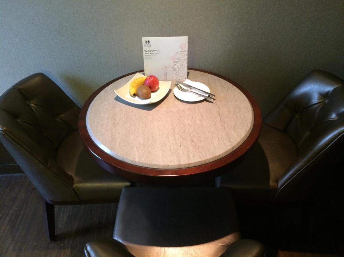 Taichung Charming City Hotel Екстер'єр фото