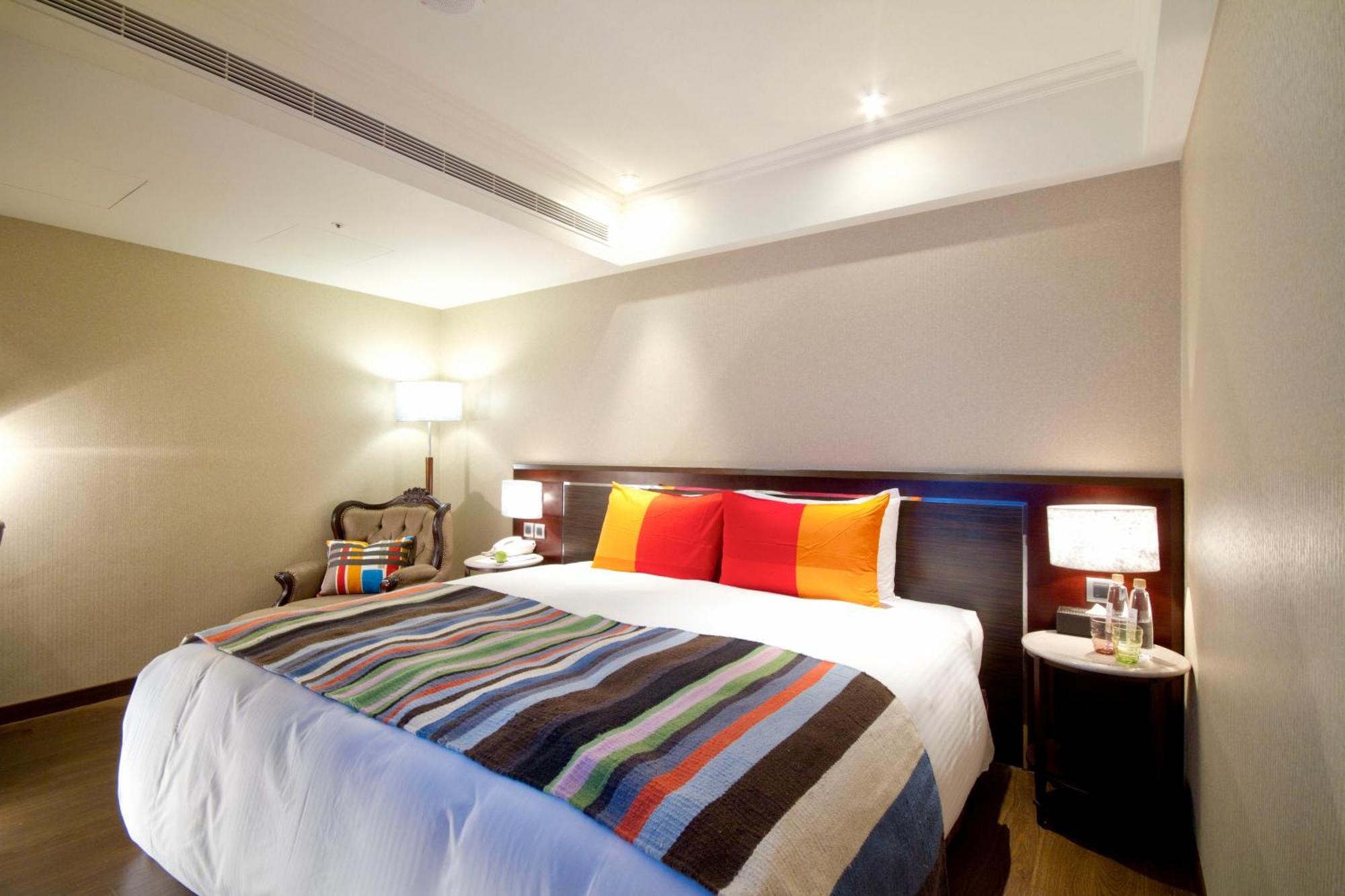 Taichung Charming City Hotel Екстер'єр фото