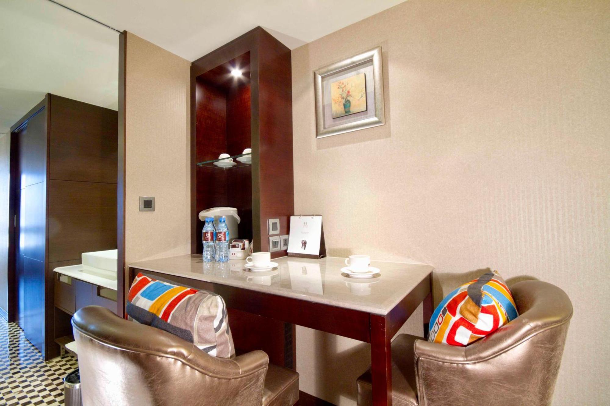 Taichung Charming City Hotel Екстер'єр фото