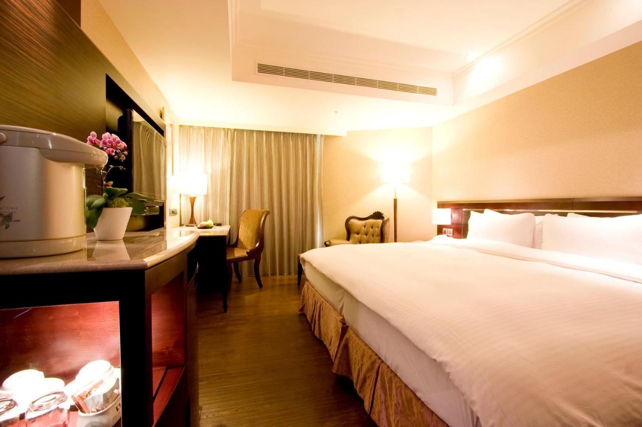 Taichung Charming City Hotel Екстер'єр фото