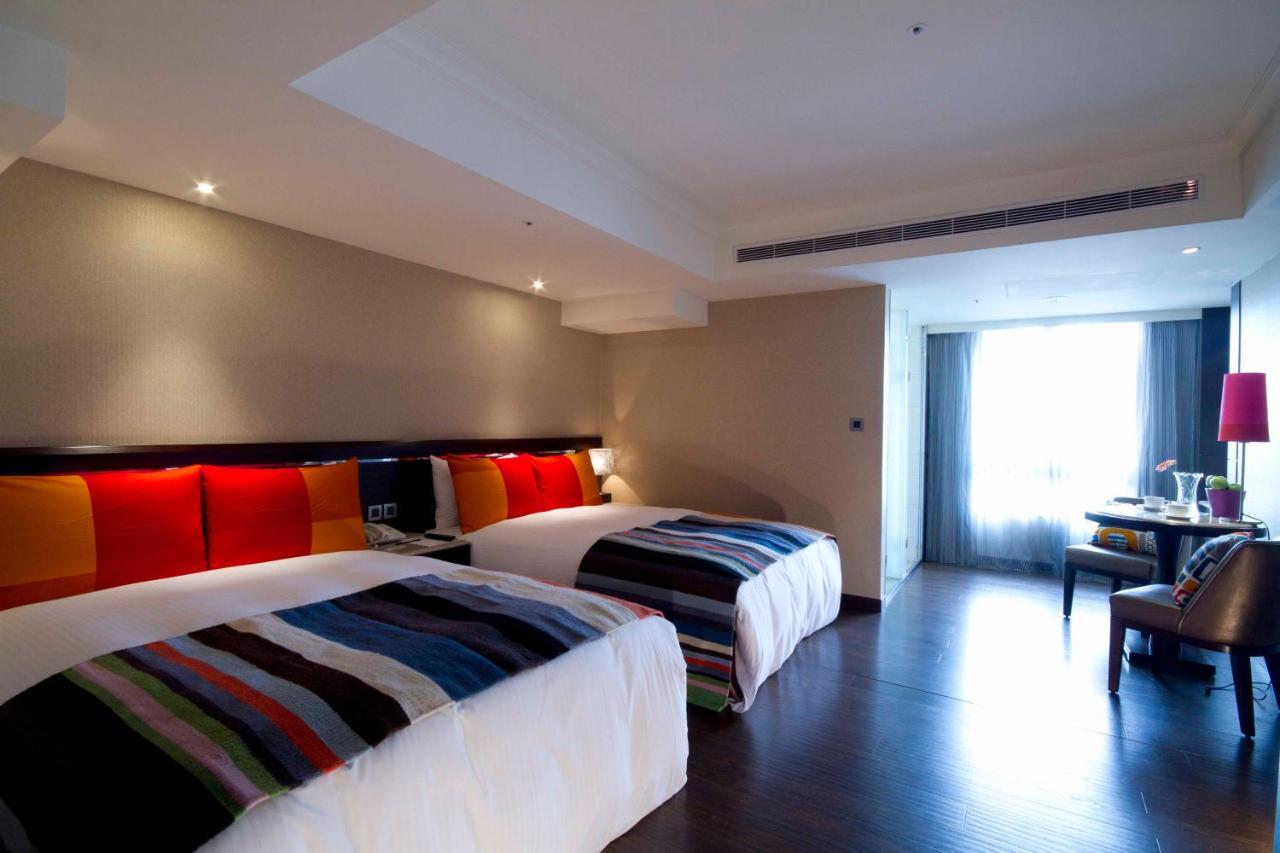 Taichung Charming City Hotel Екстер'єр фото
