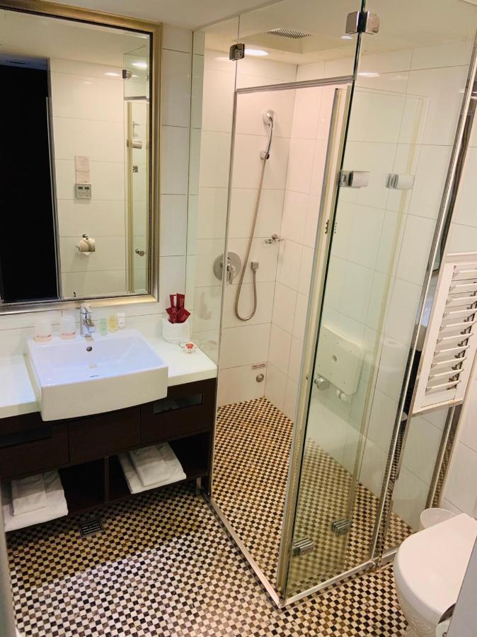Taichung Charming City Hotel Екстер'єр фото